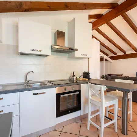 Romantic Hideaway In Apartament Bellagio